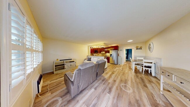 Building Photo - 1 BR 1.5  BEACH-THEMED ABODE- Century Vill...