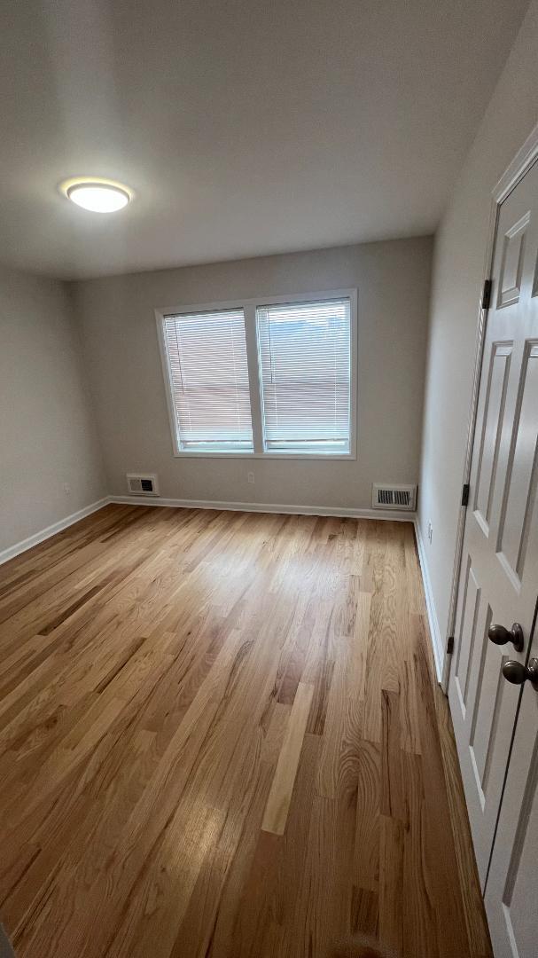 Building Photo - 16 Olyphant Pl