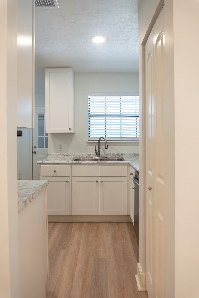 Building Photo - 2781 Grantham Ln