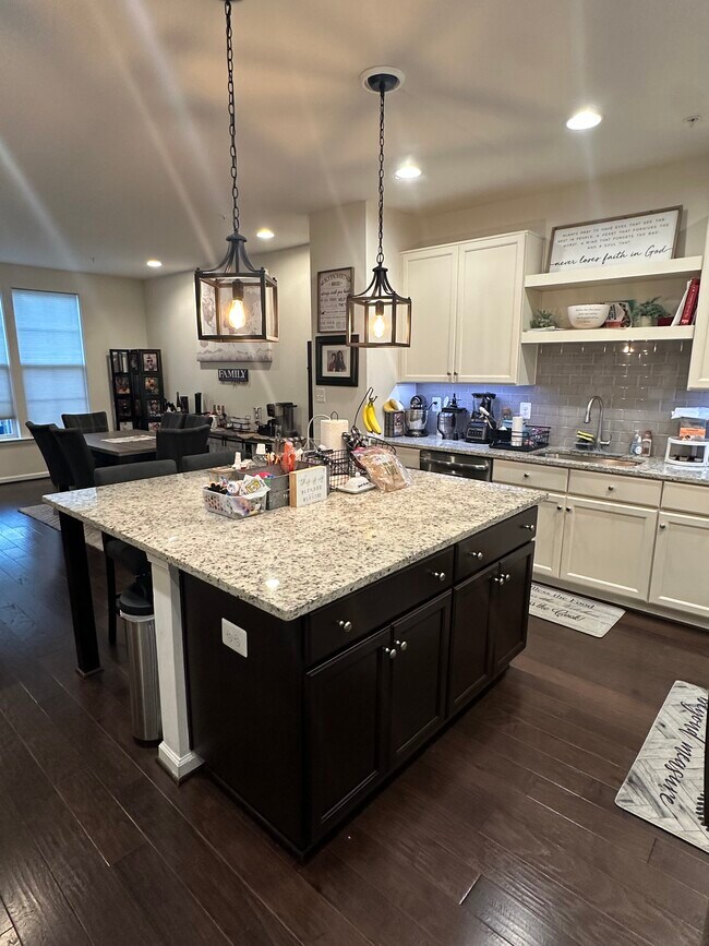 Building Photo - 5640 Scott Ridge Pl