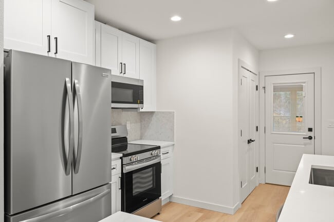 Building Photo - 110 NW 83rd St