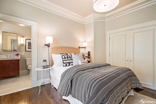 Building Photo - 850 Powell St