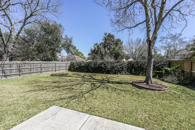 Building Photo - 14403 Little Willow Walk