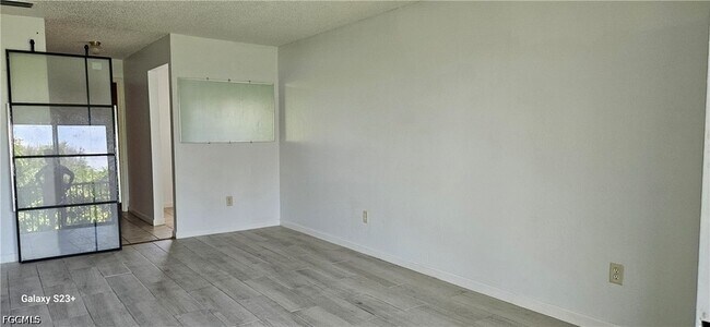Building Photo - 6777 Winkler Rd