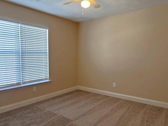 Building Photo - 3012 Brockham Ct