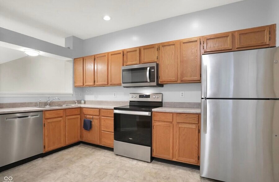Building Photo - 3701 Magenta Ln