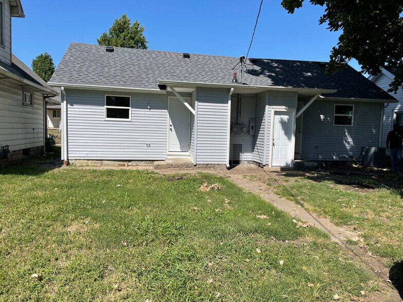 Building Photo - 1617 Lawton Ave