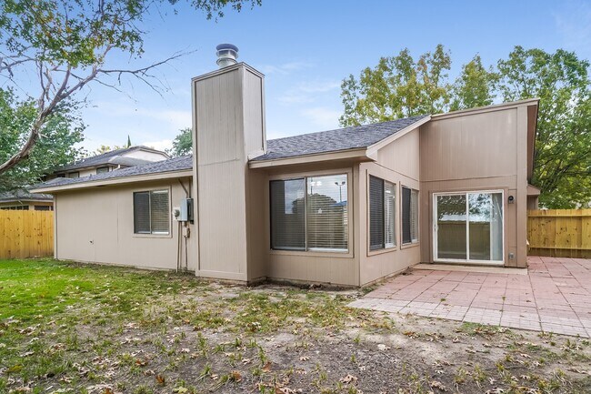 Building Photo - 1515 Windys Way