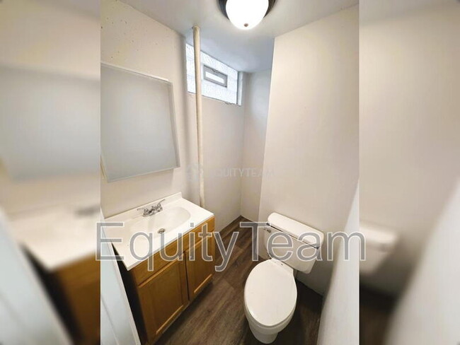 Building Photo - 10920 Crystalhill Ct