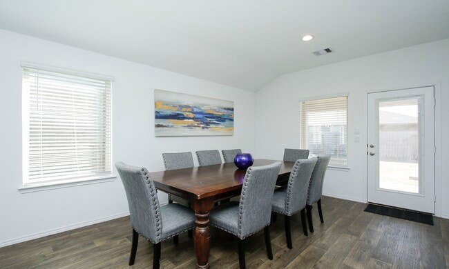 Building Photo - 9905 Gln Brk Ln