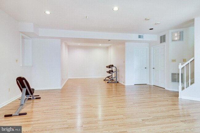 Building Photo - 1719 Strine Dr