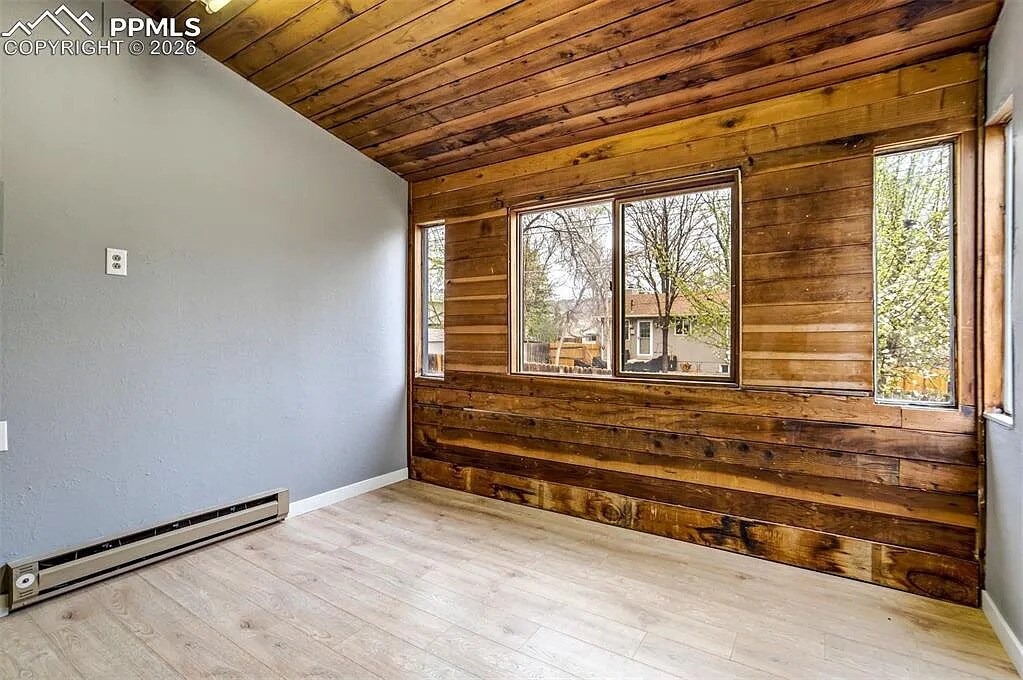 Building Photo - 1002 Delft Dr