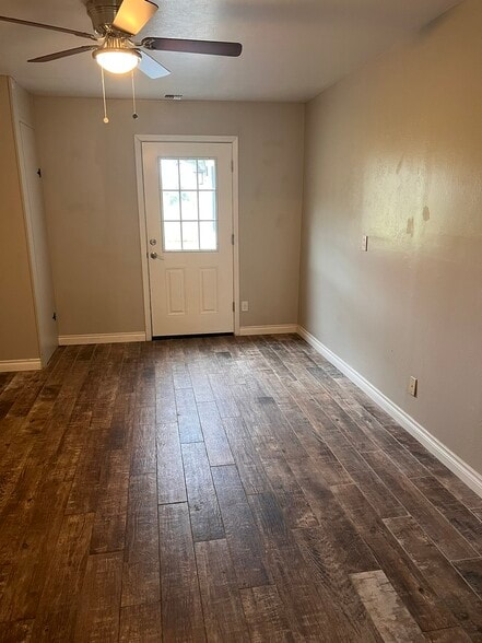 3rd Bedroom - 430 Douglas St SE
