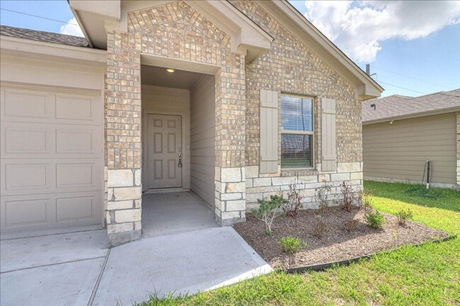 Building Photo - 1634 Comfy Wy