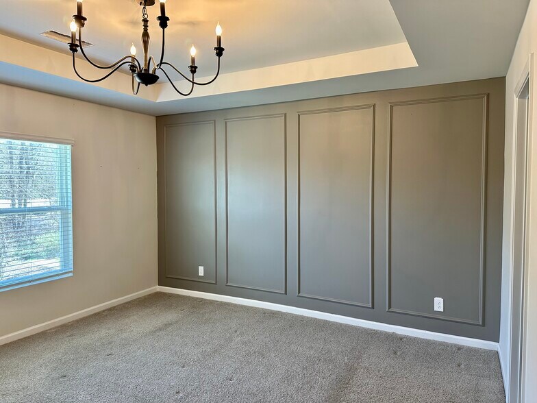 Building Photo - 16628 Summers Walk Blvd