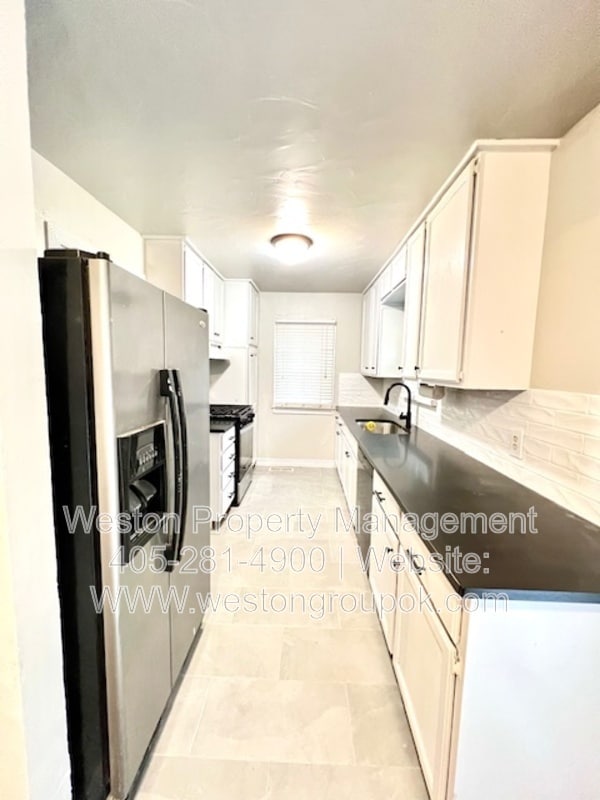 Building Photo - 2725 NW 64th St