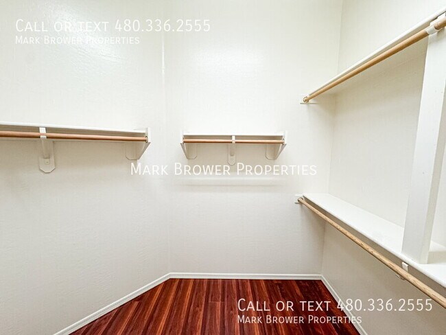 Building Photo - 1861 E Indigo Dr