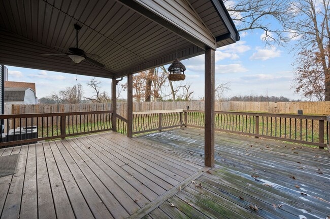 Building Photo - Move-In Special Available! Stunning Home with No Backyard Neighbors!