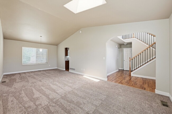 Building Photo - $2,620.95 with $300 off the first month's rent, 5 Beds - 3.5 Bath, Single Family Home in Colorado...