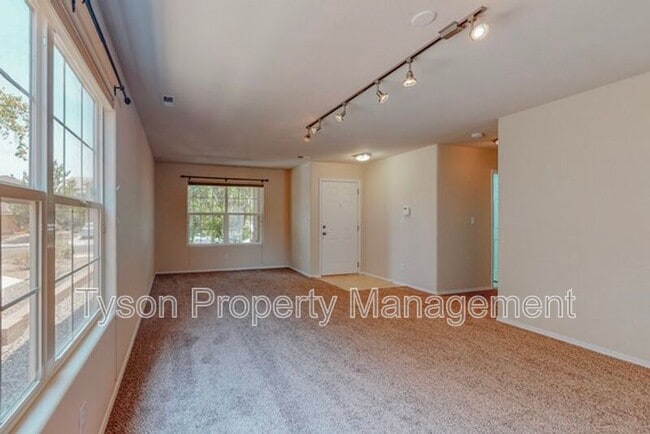 Building Photo - 7615 Red Finch Ct NW