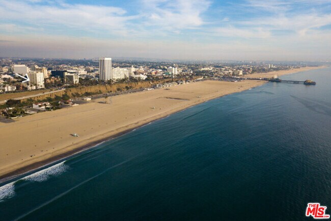 Building Photo - 101 California Ave
