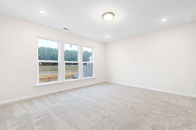 Building Photo - Well Appointed 3-Bedroom Townhome in Durham!