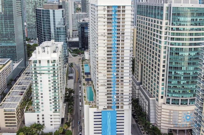 Building Photo - 1200 Brickell Bay Dr