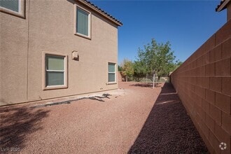 Building Photo - 2516 Courlan Dr