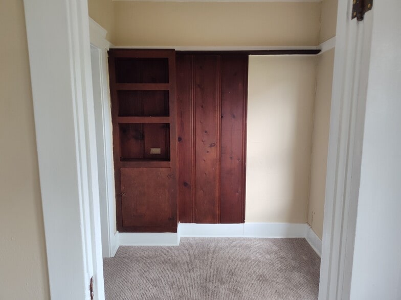 Bonus room - 4210 Highland Ave