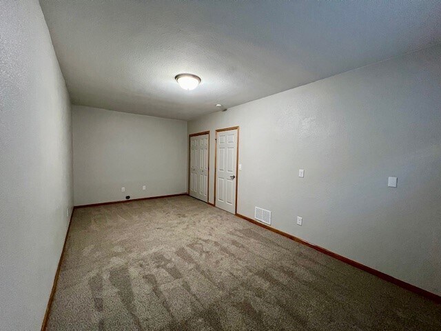 Building Photo - 6814 Riviera Ct