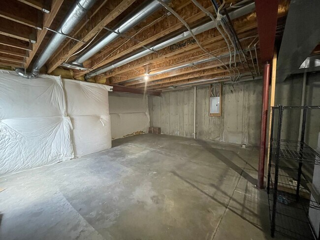 Building Photo - 6720 Antigua Dr