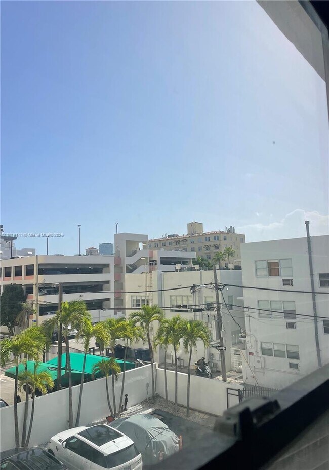 Building Photo - 1390 Ocean Dr