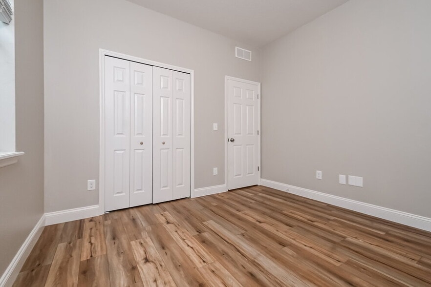 Building Photo - 568 Vista Ridge Dr