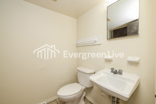 Building Photo - 7523 Mt Hood