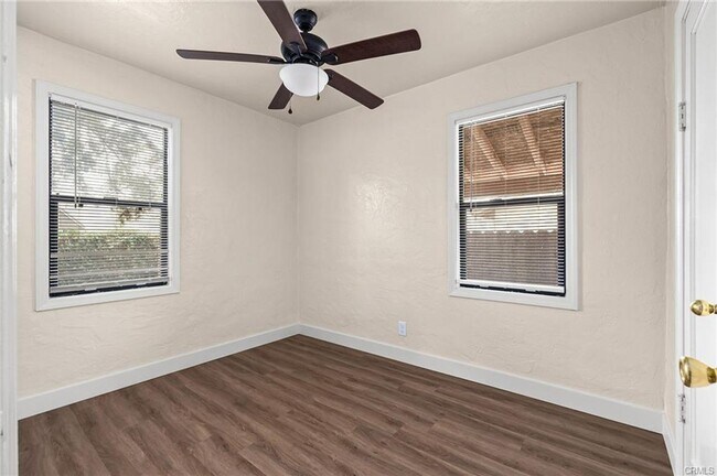 Building Photo - 1421 Citrus Ave