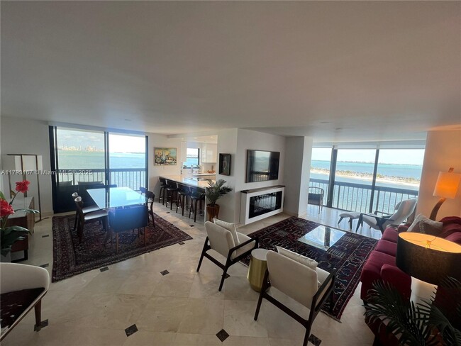 Primary Photo - 2333 Brickell Ave