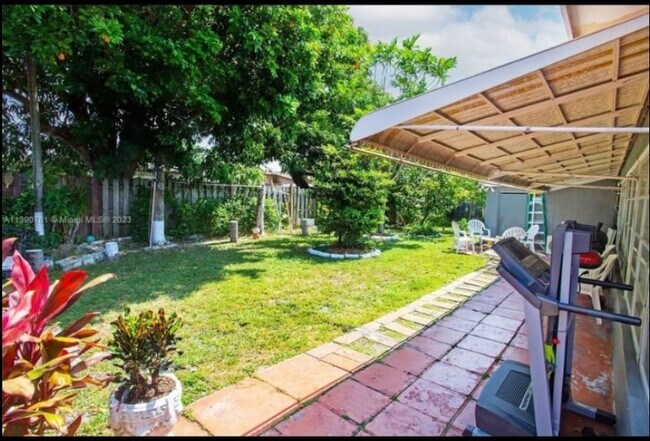 Building Photo - 6461 NW 28th St