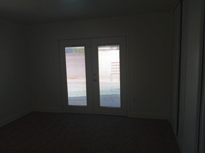 Building Photo - 6570 Mountainwood Ln