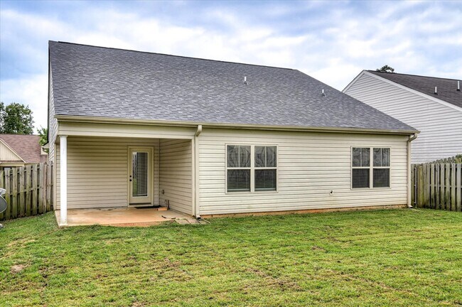 Building Photo - 621 Shipley Ave