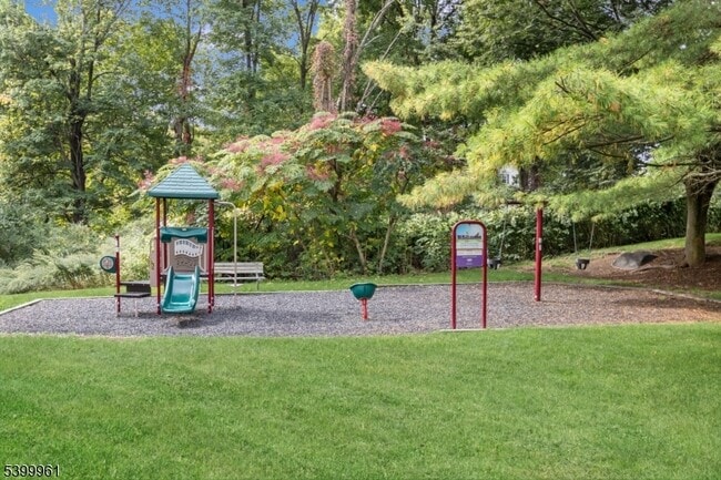 Building Photo - 52 Brookside Ln