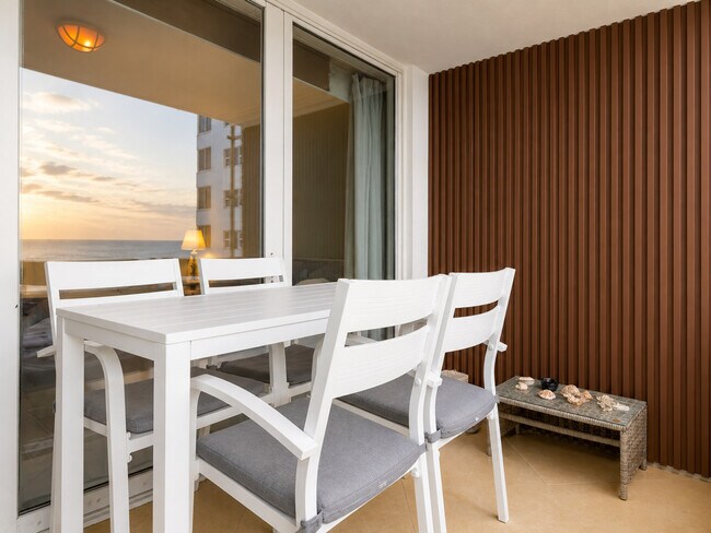 Building Photo - 4040 Galt Ocean Dr