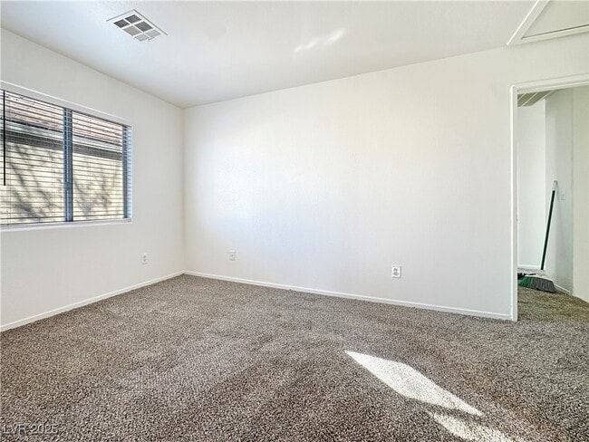 Building Photo - 5278 Paradise Valley Ave