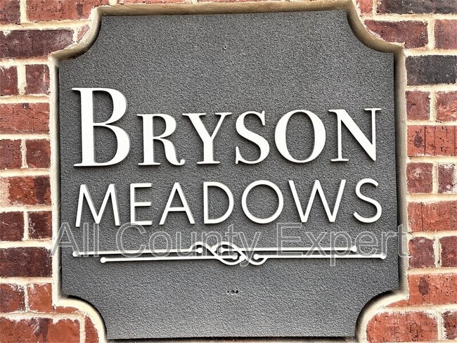 Building Photo - 5190 Glade Park Dr