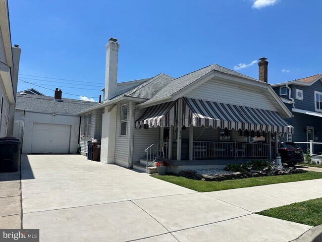 Building Photo - 12 N Swarthmore Ave