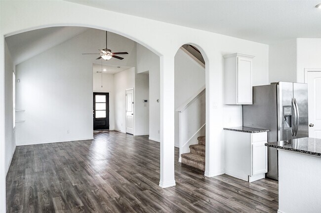 Building Photo - 9011 Beacon Mill Dr