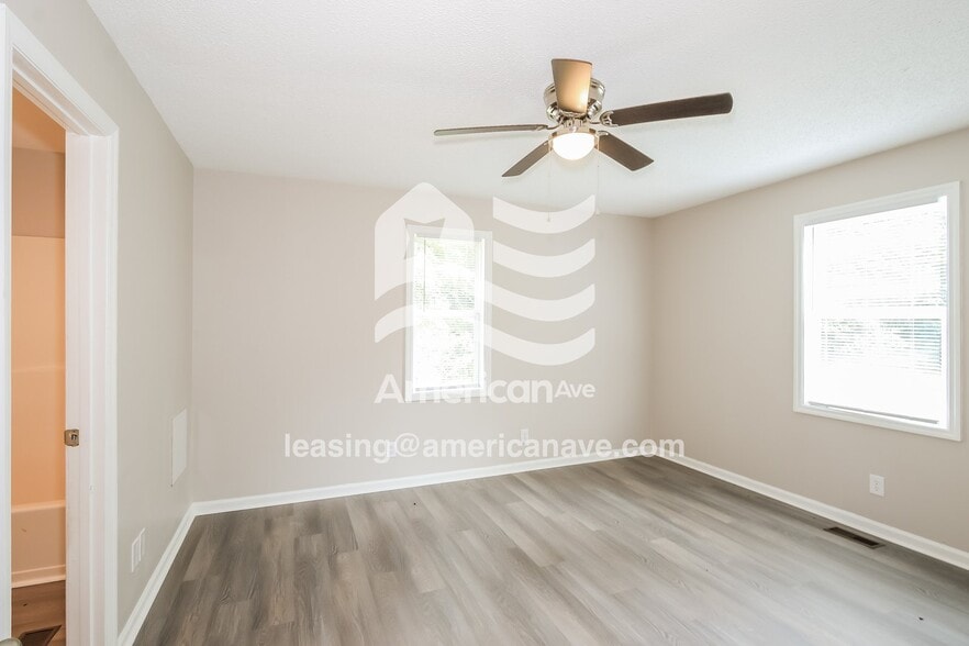 Building Photo - 448 Bussey Ave