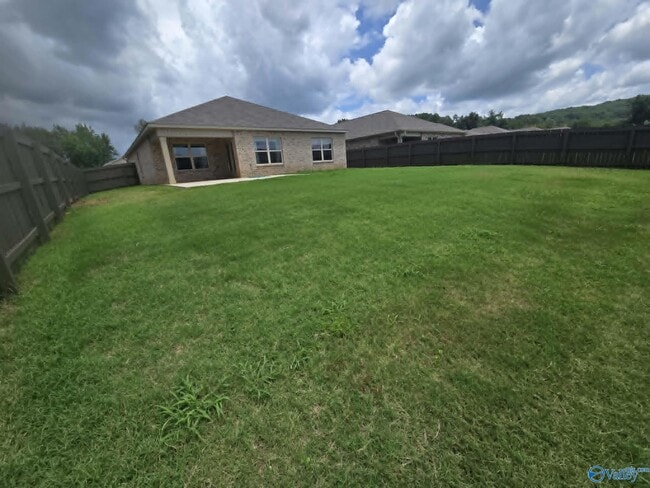 Building Photo - 427 Jackson Pt Cir