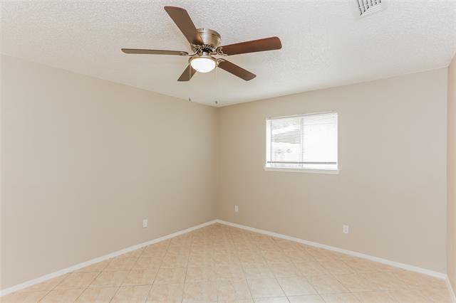 Building Photo - 2513 Mardell Dr