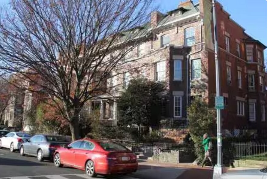 Front of the Townhouse - 3210 17th St NW
