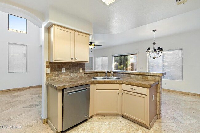 Building Photo - 7223 E Kramer St